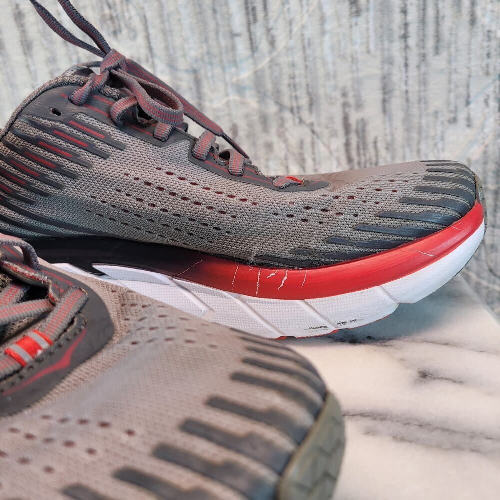 Hoka One One Clifton 5 Alloy/Steel Gray And Red Size 10 Men's - Picture 4 of 10